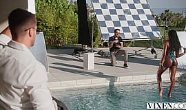 Nicole Kitt - Cock-Hungry Model Mixes Business With Pleasure